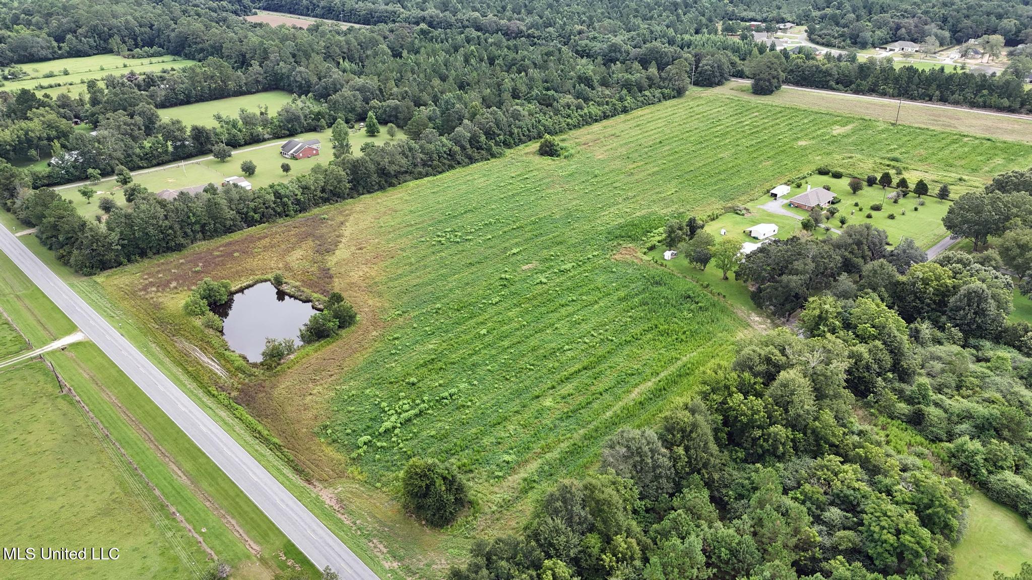 613 Lucedale Ms 39452 Lucedale, MS 39452 - Photo 3 of 9 003