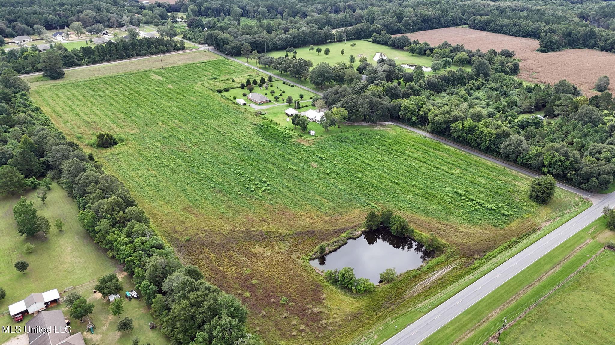 613 Lucedale Ms 39452 Lucedale, MS 39452 - Photo 5 of 9 005