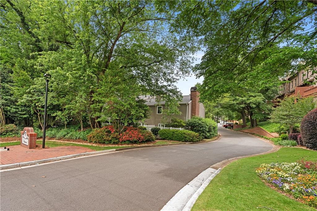 1750 Clairmont Road, Unit 18 Decatur, GA 30033 - Photo 7 of 31