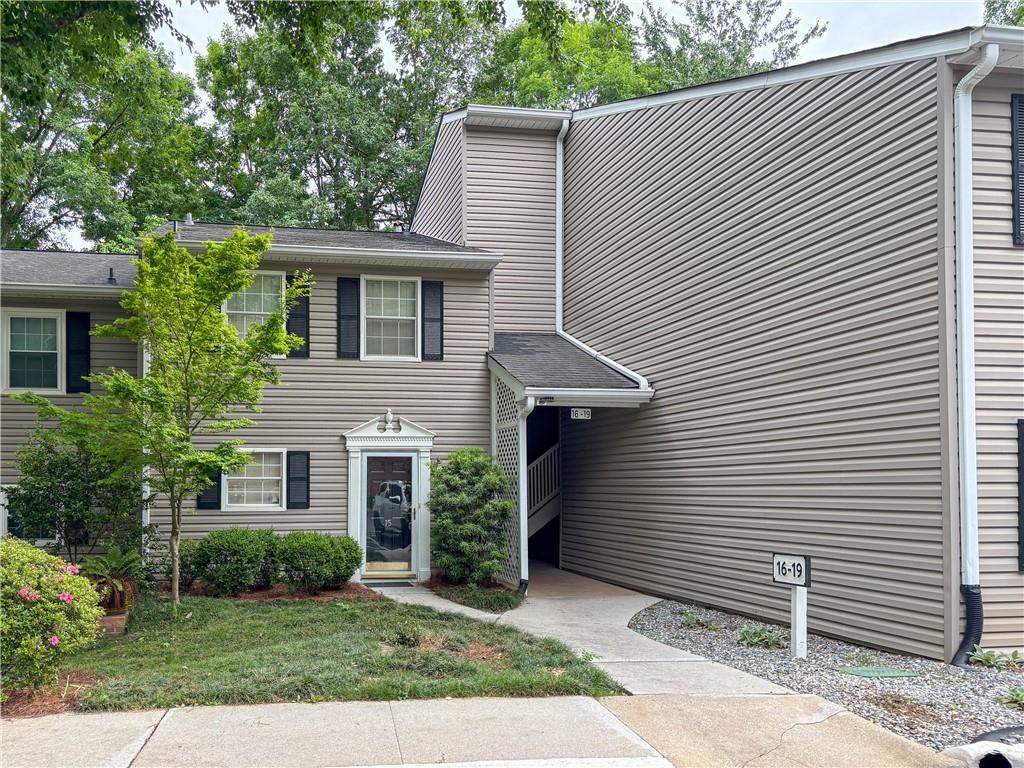 1750 Clairmont Road, Unit 18 Decatur, GA 30033 - Photo 8 of 31