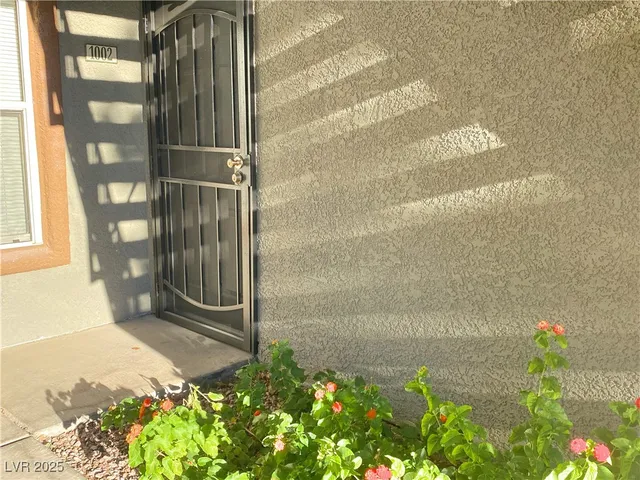 $1,400 | 555 East Silverado Ranch Boulevard, Unit 1002, Las Vegas, NV 89183