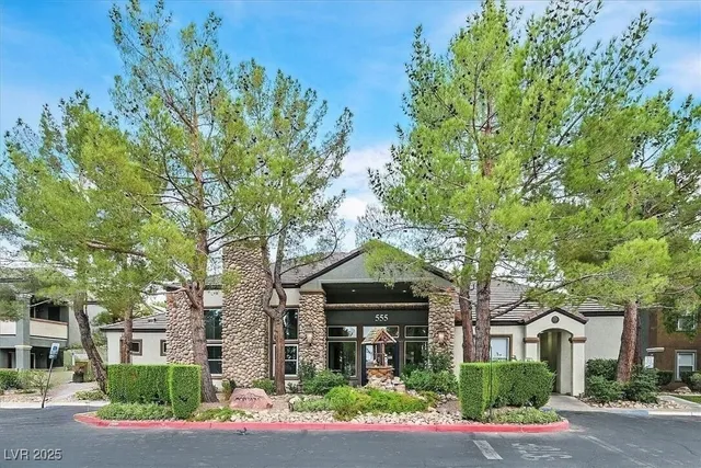 $1,400 | 555 East Silverado Ranch Boulevard, Unit 1002, Las Vegas, NV 89183