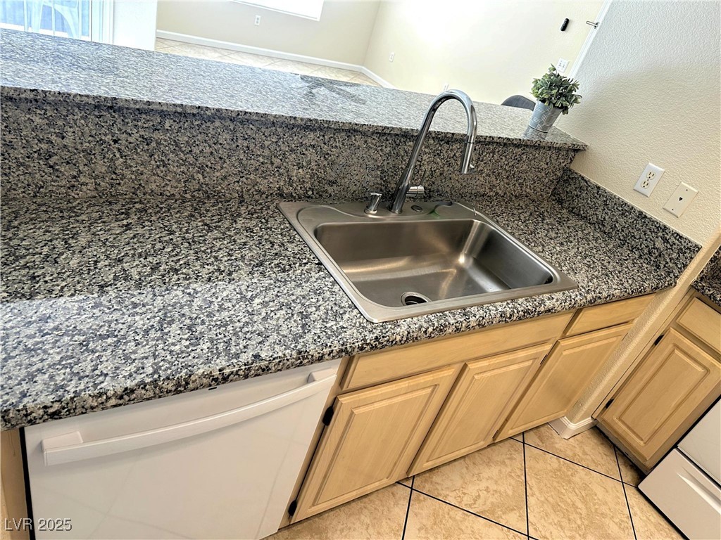 555 East Silverado Ranch Boulevard, Unit 1002 Las Vegas, NV 89183 - Photo 9 of 22