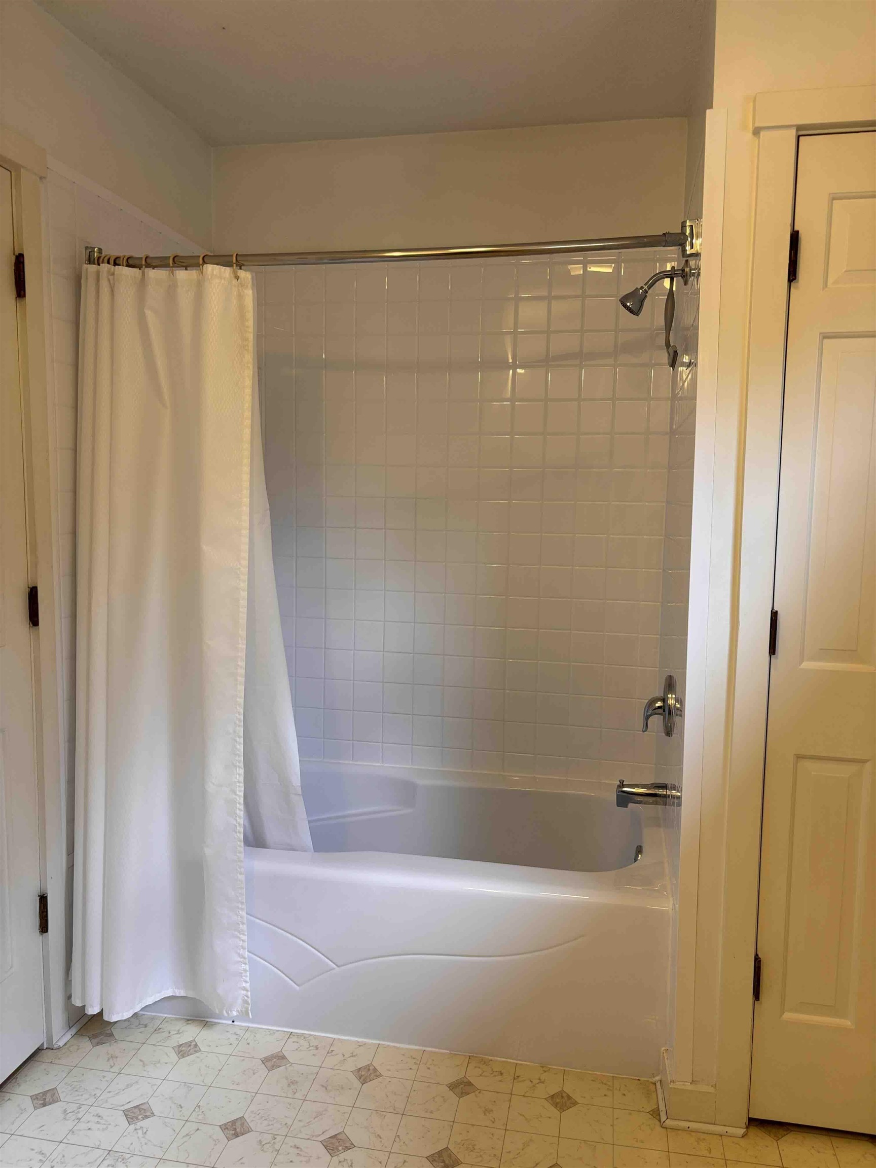 34 Floyd Avenue, Unit 24 Lebanon, NH 03784 - Photo 33 of 58