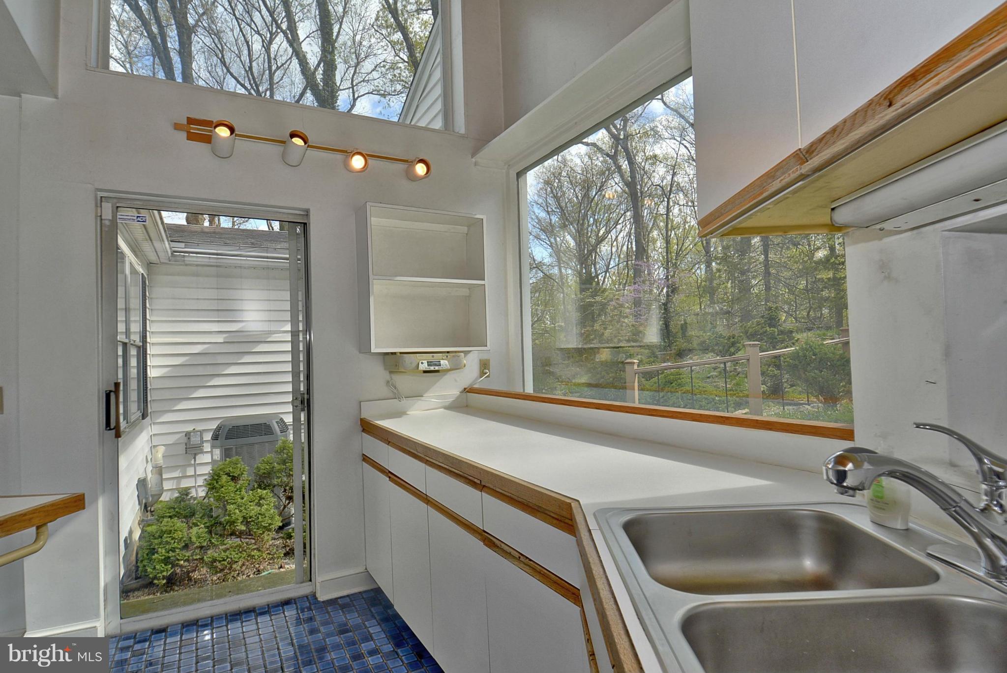 12013 Kemp Mill Road Silver Spring, MD 20902 - Photo 11 of 30 Kitchen