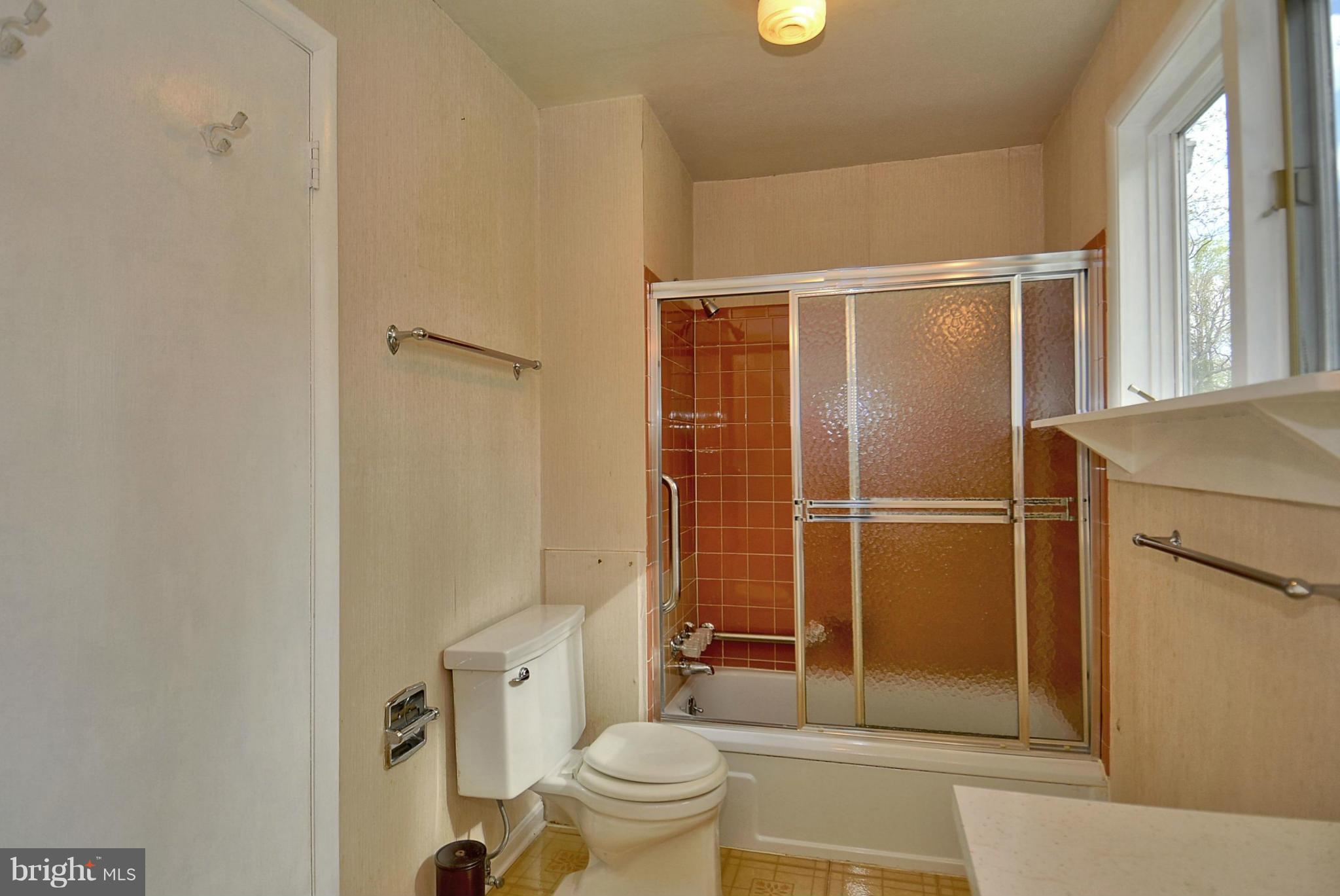 12013 Kemp Mill Road Silver Spring, MD 20902 - Photo 18 of 30 Bath (Master)