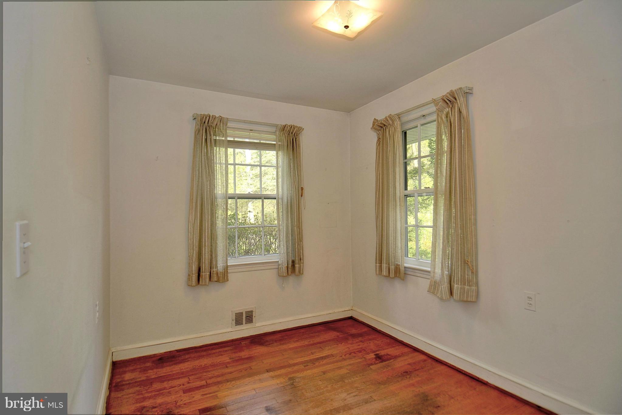 12013 Kemp Mill Road Silver Spring, MD 20902 - Photo 20 of 30 Bedroom 3