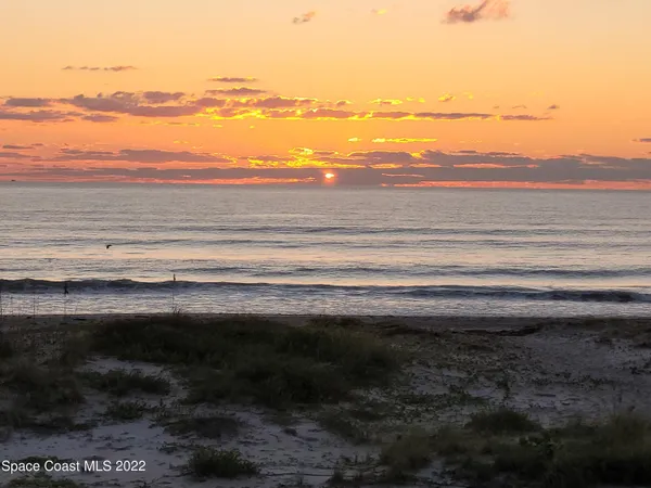 $3,000 | 1251 South Atlantic Avenue, Unit 201, Cocoa Beach, FL 32931