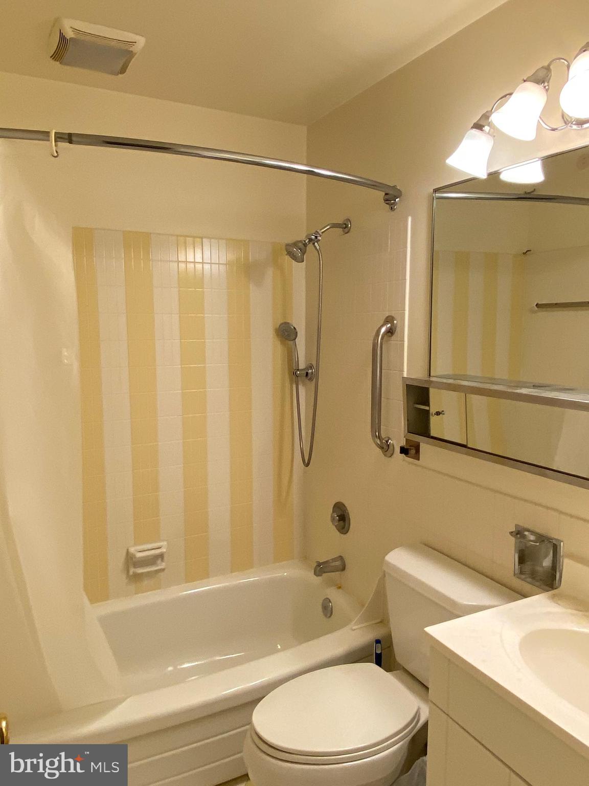 5100 Shelbourne Road Baltimore, MD 21227 - Photo 22 of 36