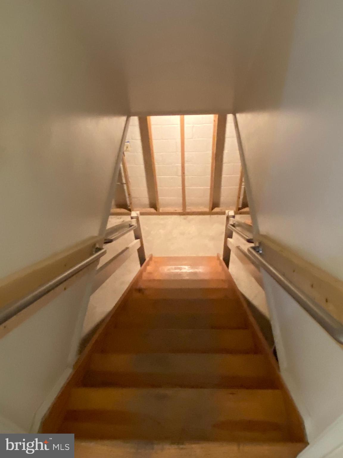 5100 Shelbourne Road Baltimore, MD 21227 - Photo 24 of 36