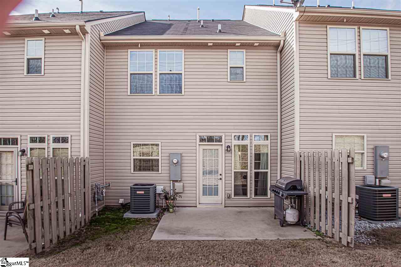 431 Christiane Way Greenville, SC 29607 - Photo 4 of 35 Gallery Image 4