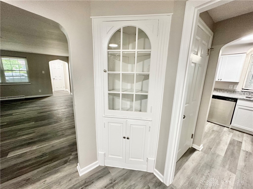 2728 Rugby Road Dayton, OH 45406 - Photo 10 of 30 Built-ins!