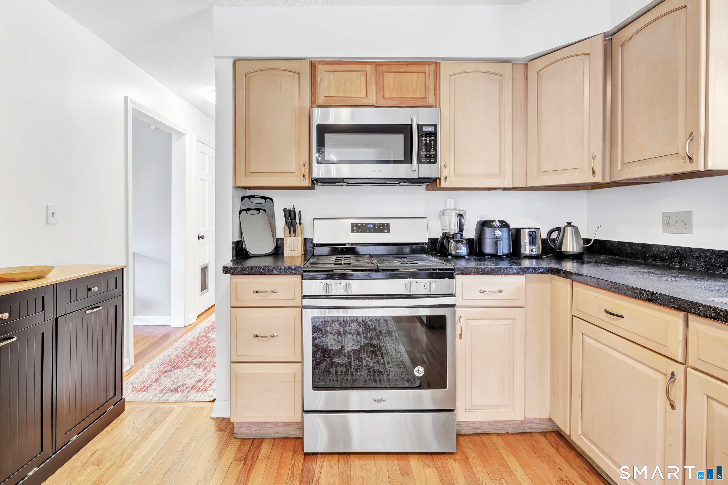 66 Washington Road Hamden, CT 06518 - Photo 22 of 38