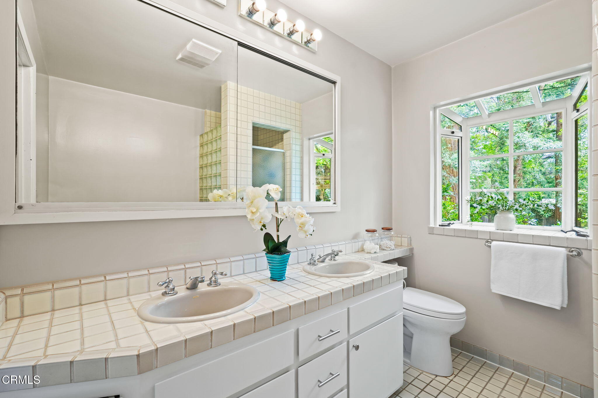 1340 Lomay Place Pasadena, CA 91103 - Photo 17 of 26 17-web-or-mls-1340-lomay-pl