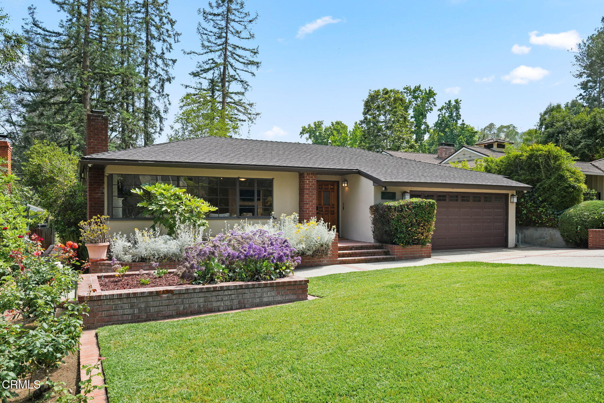 1340 Lomay Place Pasadena, CA 91103 - Photo 2 of 26 2-web-or-mls-1340-lomay-pl