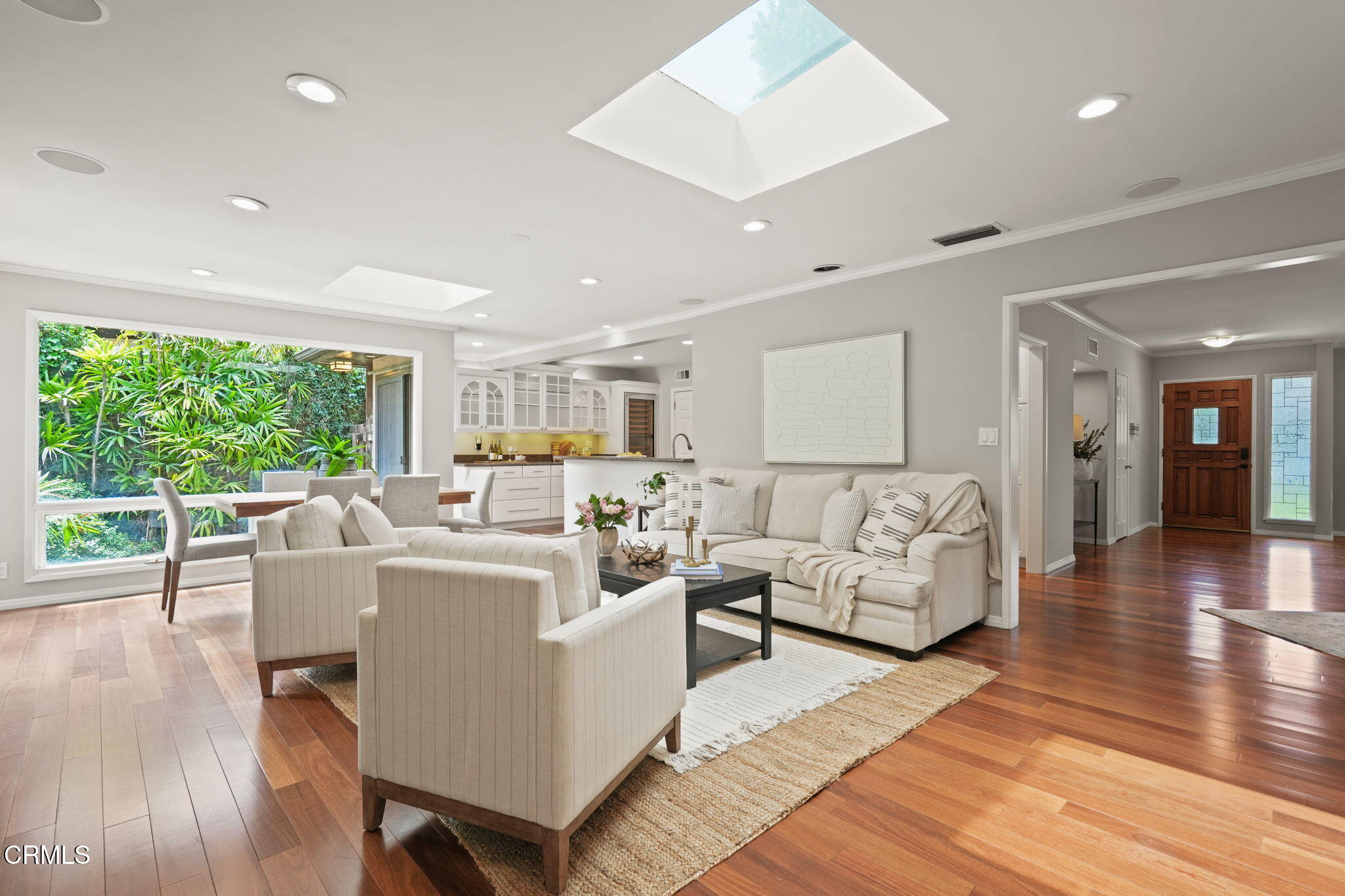 1340 Lomay Place Pasadena, CA 91103 - Photo 8 of 26 8-web-or-mls-1340-lomay-pl