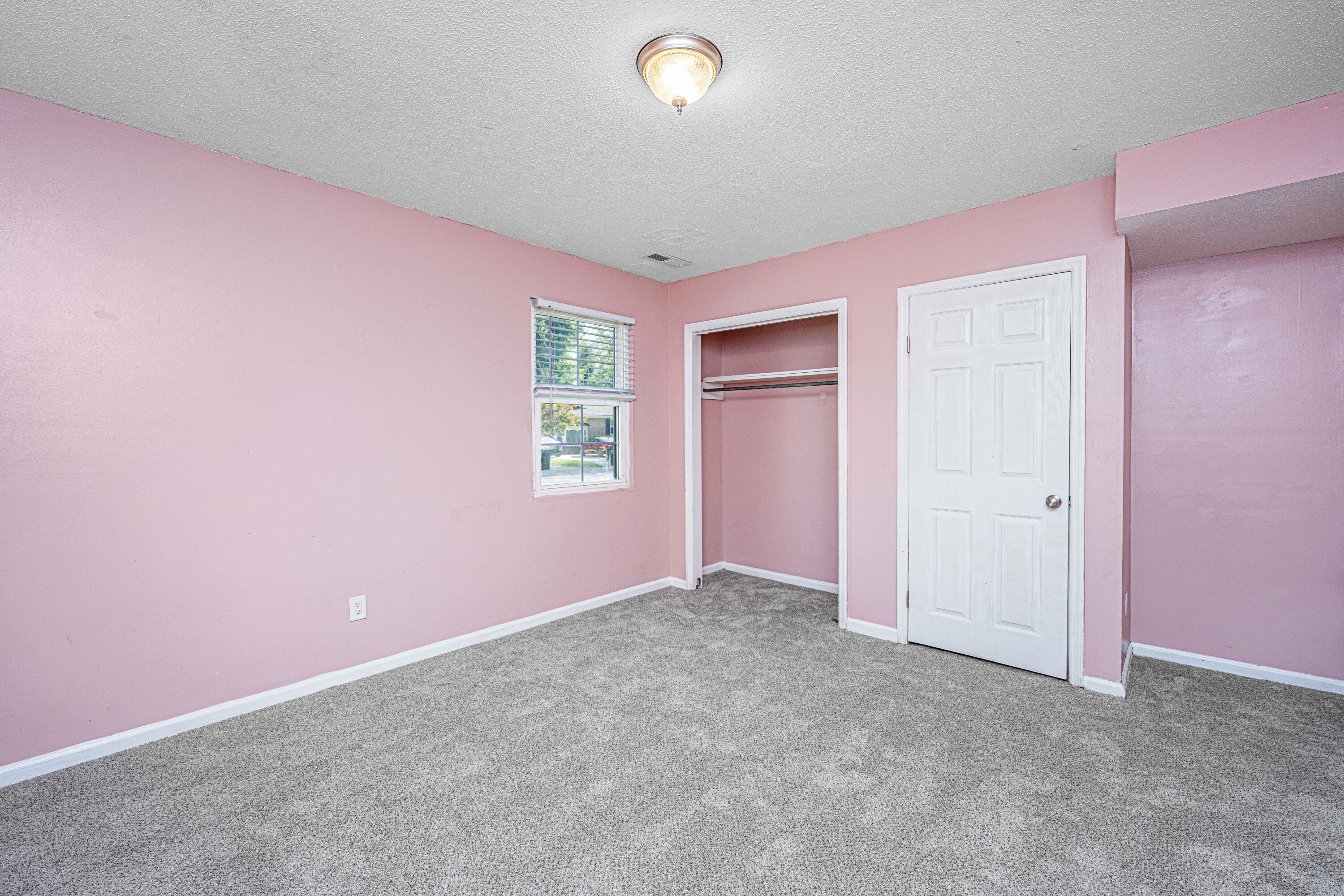 341 Oxford Road Ladson, SC 29456 - Photo 11 of 24 341OxfordRd020