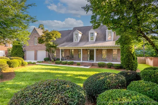 $599,900 | 4523 Weaverhall Drive, Fayetteville, NC 28314