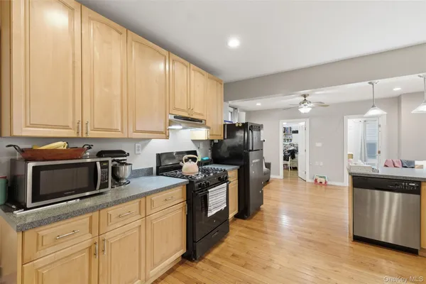 $450,000 | 127 East Chester Street, Kingston, NY 12401
