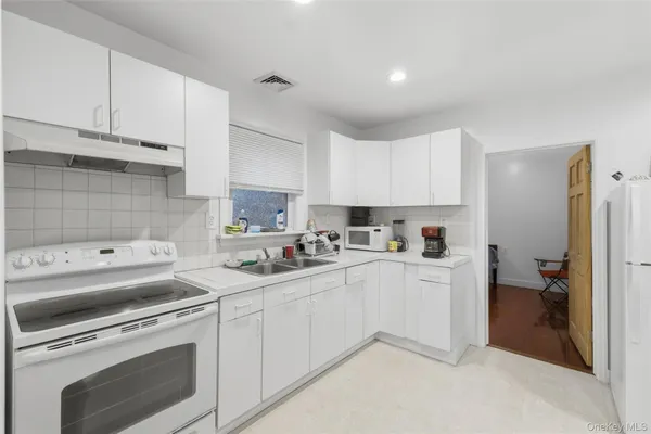 $450,000 | 127 East Chester Street, Kingston, NY 12401