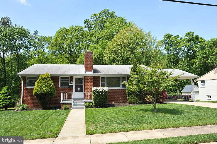 507 Moorefield Road Southwest Vienna, VA 22180 - Photo 1 of 30 Exterior (Front)