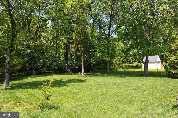 507 Moorefield Road Southwest Vienna, VA 22180 - Photo 29 of 30 Exterior (Rear)