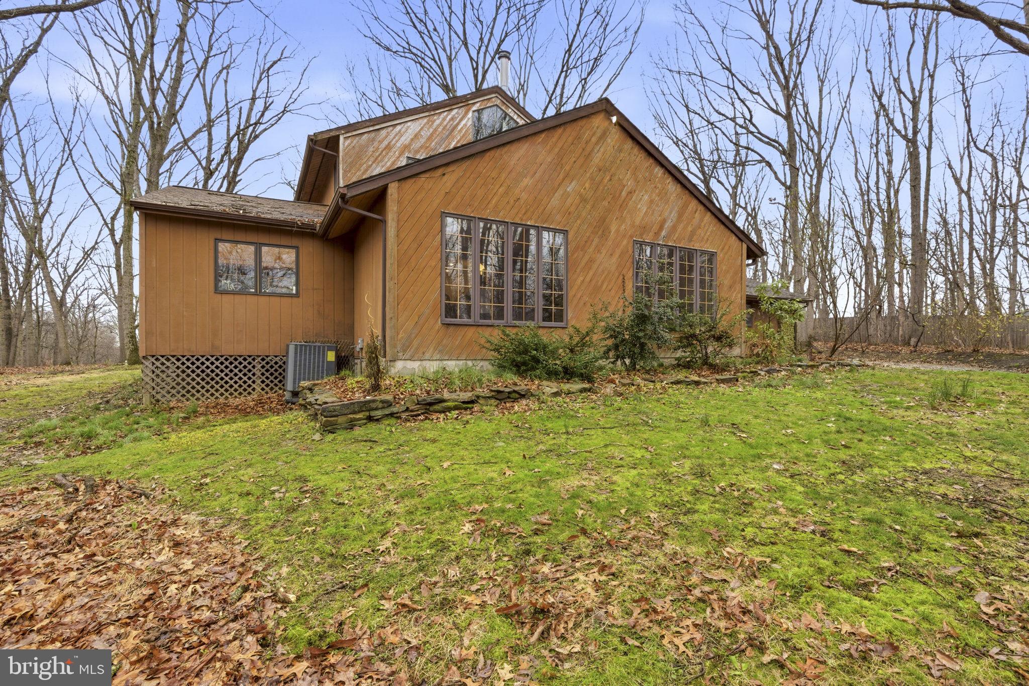 1655 Old Elk Neck Road Elkton, MD 21921 - Photo 33 of 43 a front view of house with yard