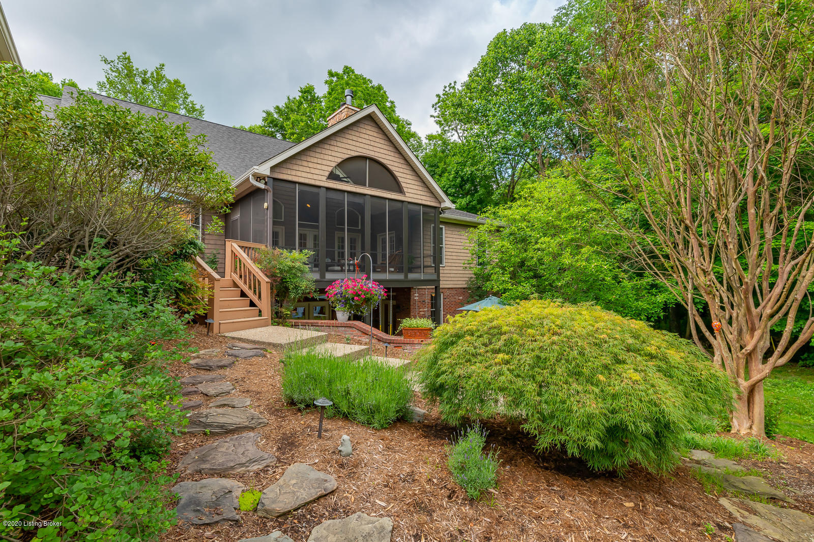 170 Ridgewood Drive Pewee Valley, KY 40056 - Photo 4 of 98 170 Ridgewood Dr PV-7