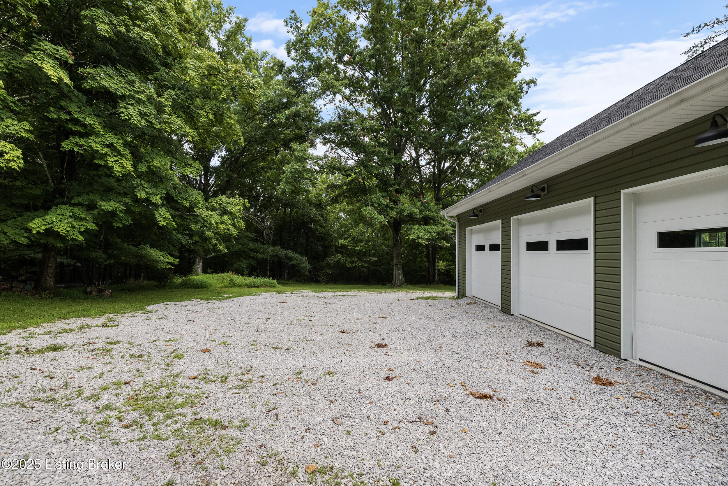 3800 Old Routt Road Louisville, KY 40299 - Photo 58 of 79 4-car garage