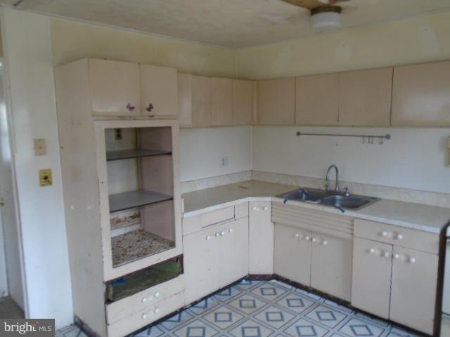 9755 Bird River Road Baltimore, MD 21220 - Photo 6 of 30 Kitchen