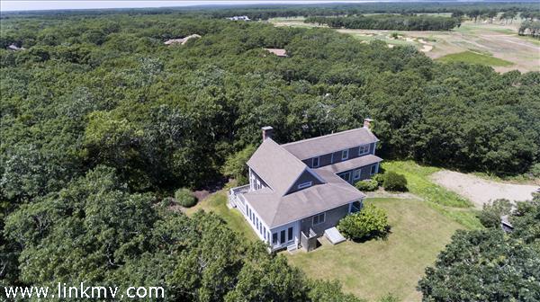 8 Fishermans Knot Road Edgartown, MA 02539 - Photo 3 of 19 http://d1qzqeyxiitrap.cloudfront.net/photos/32719/600/b4590ecd.jpg