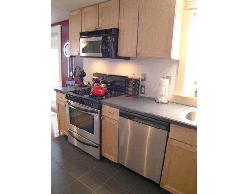 101 Edgemont Road Braintree, MA 02184 - Photo 3 of 25