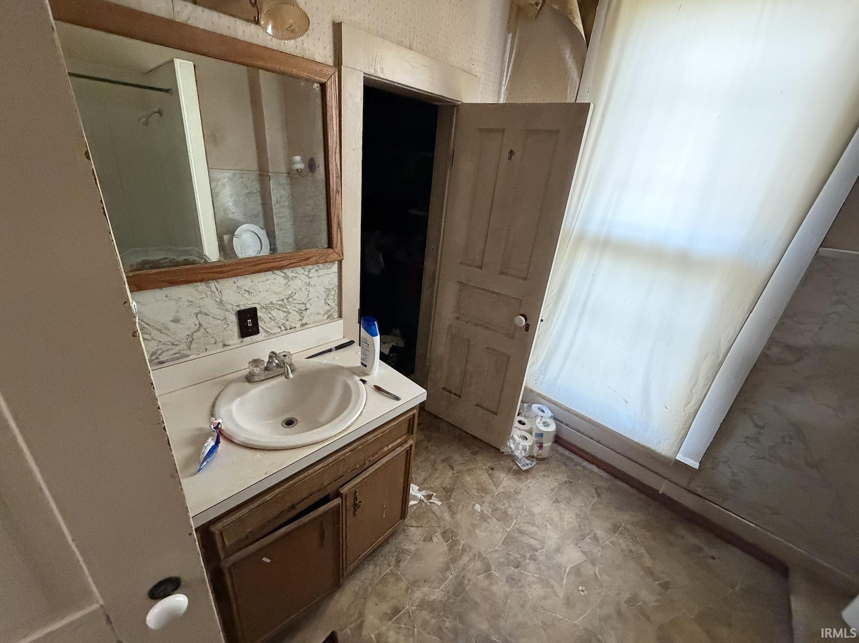 627 East High Street Portland, IN 47371 - Photo 14 of 16