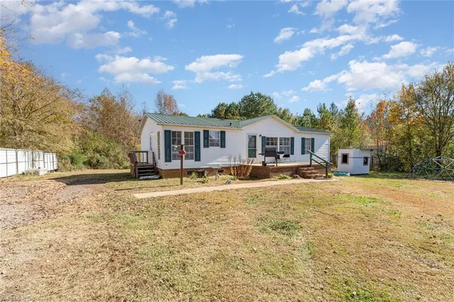 $190,000 | 6020 River Heights Drive, Ramseur, NC 27316