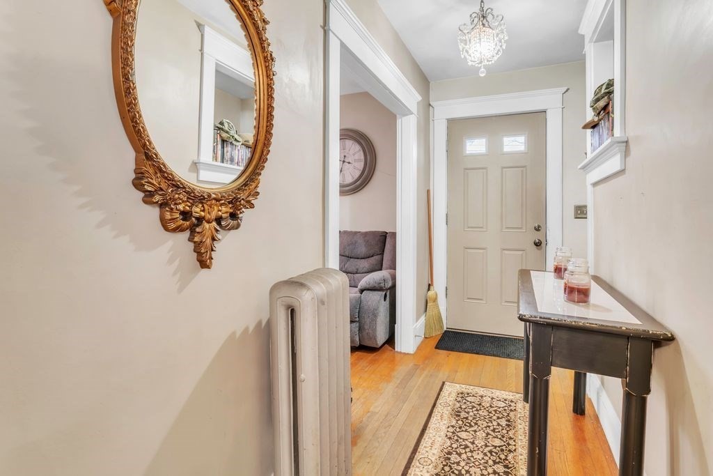 754 White Street Springfield, MA 01108 - Photo 23 of 41 a very nice looking room with a mirror