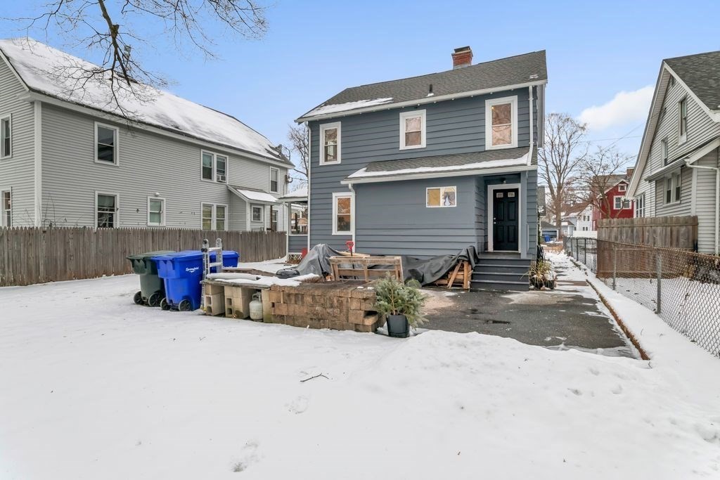 754 White Street Springfield, MA 01108 - Photo 39 of 41 a front view of house with outdoor seating