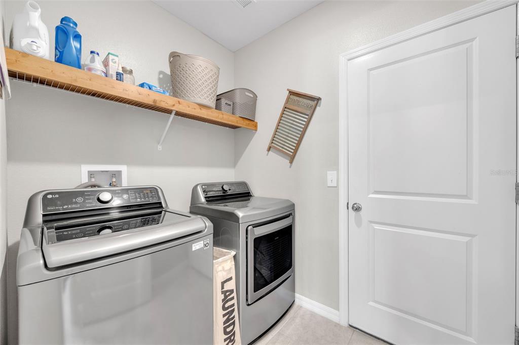 9434 Lemon Drop Loop Sun City Center, FL 33573 - Photo 24 of 46