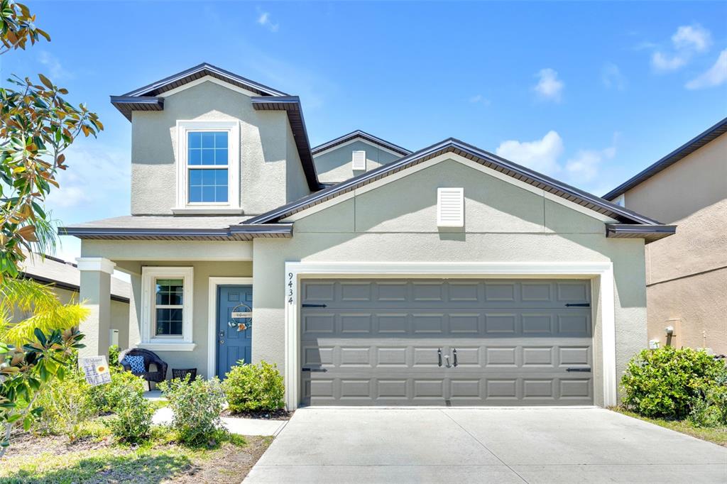 9434 Lemon Drop Loop Sun City Center, FL 33573 - Photo 3 of 46