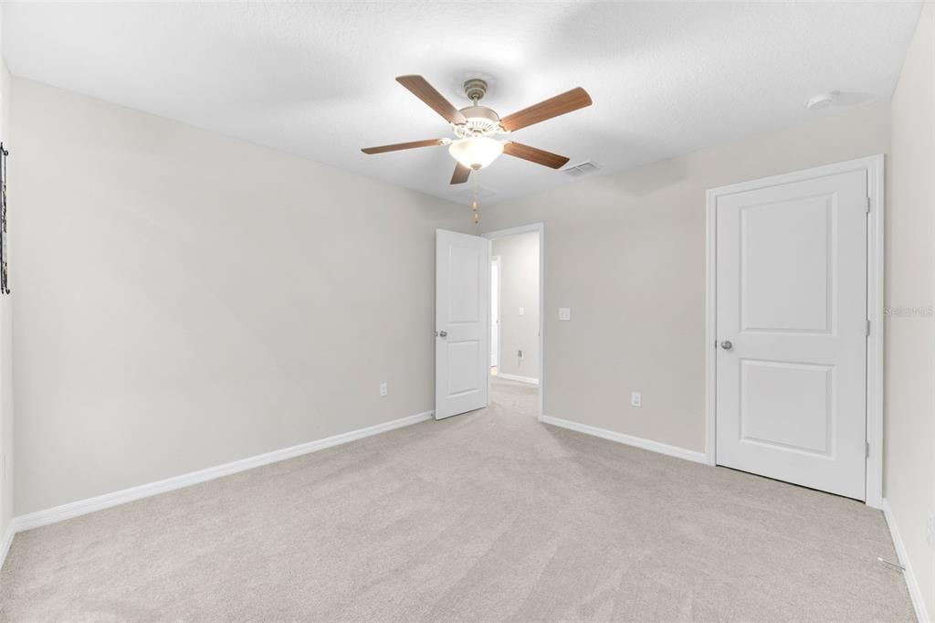 9434 Lemon Drop Loop Sun City Center, FL 33573 - Photo 36 of 46