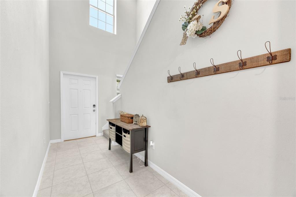 9434 Lemon Drop Loop Sun City Center, FL 33573 - Photo 6 of 46