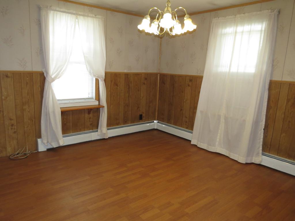 120 Merrill Street Springfield, VT 05156 - Photo 5 of 21