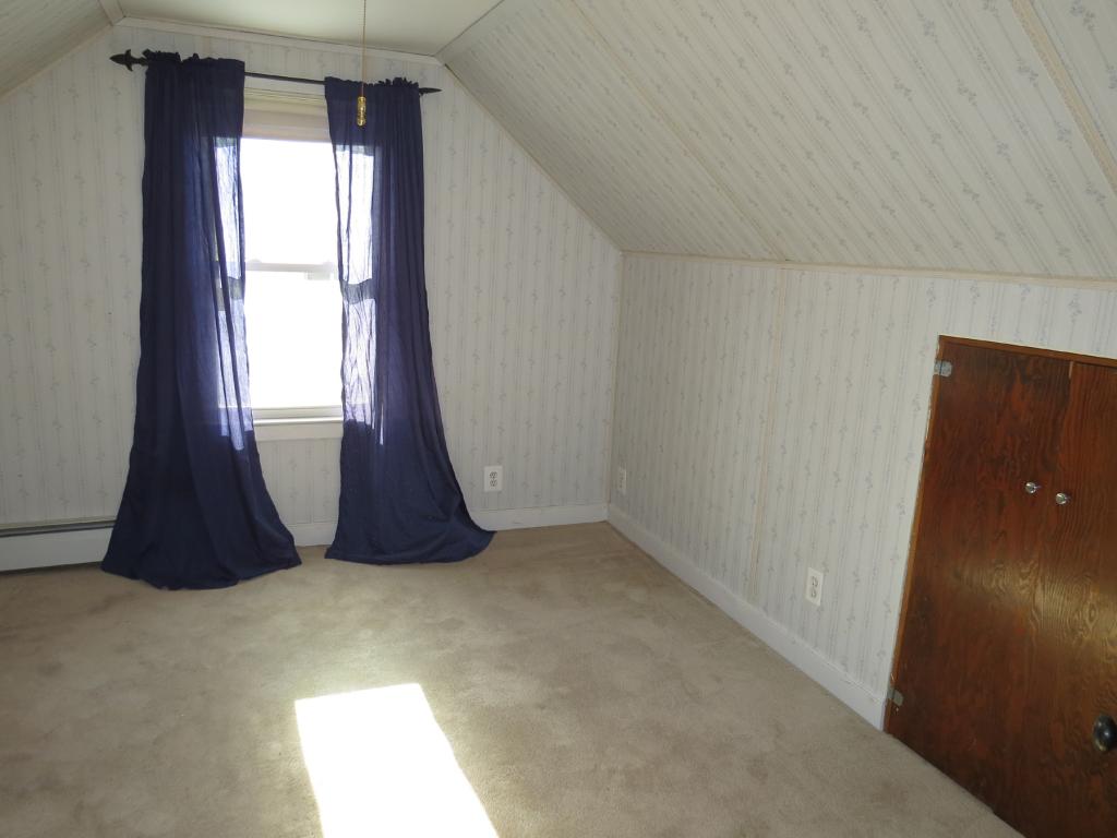 120 Merrill Street Springfield, VT 05156 - Photo 9 of 21