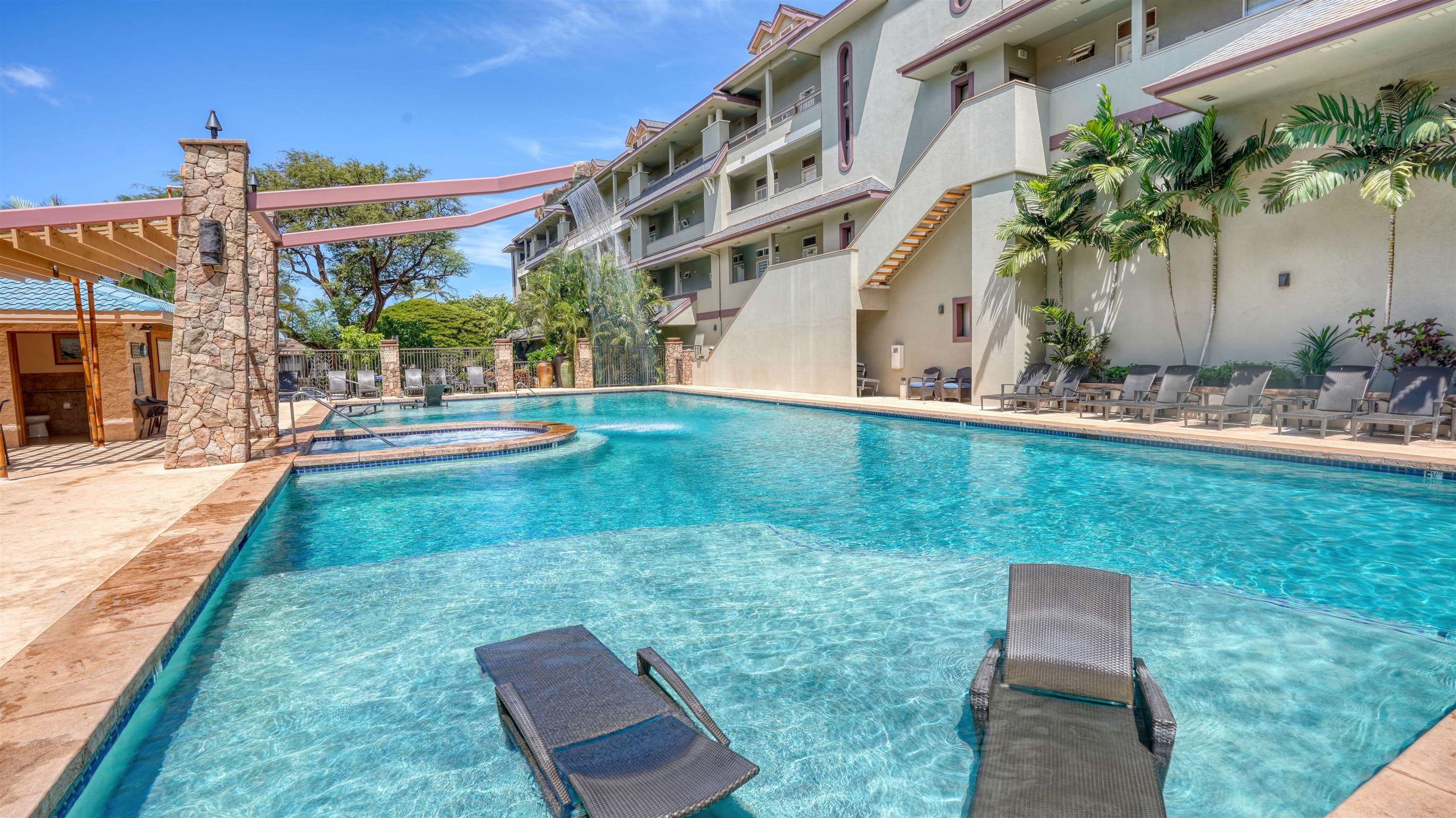 3710 Lower Honoapiilani Road, Unit F44 Lahaina, HI 96761 - Photo 35 of 41 a view of a building with a yard