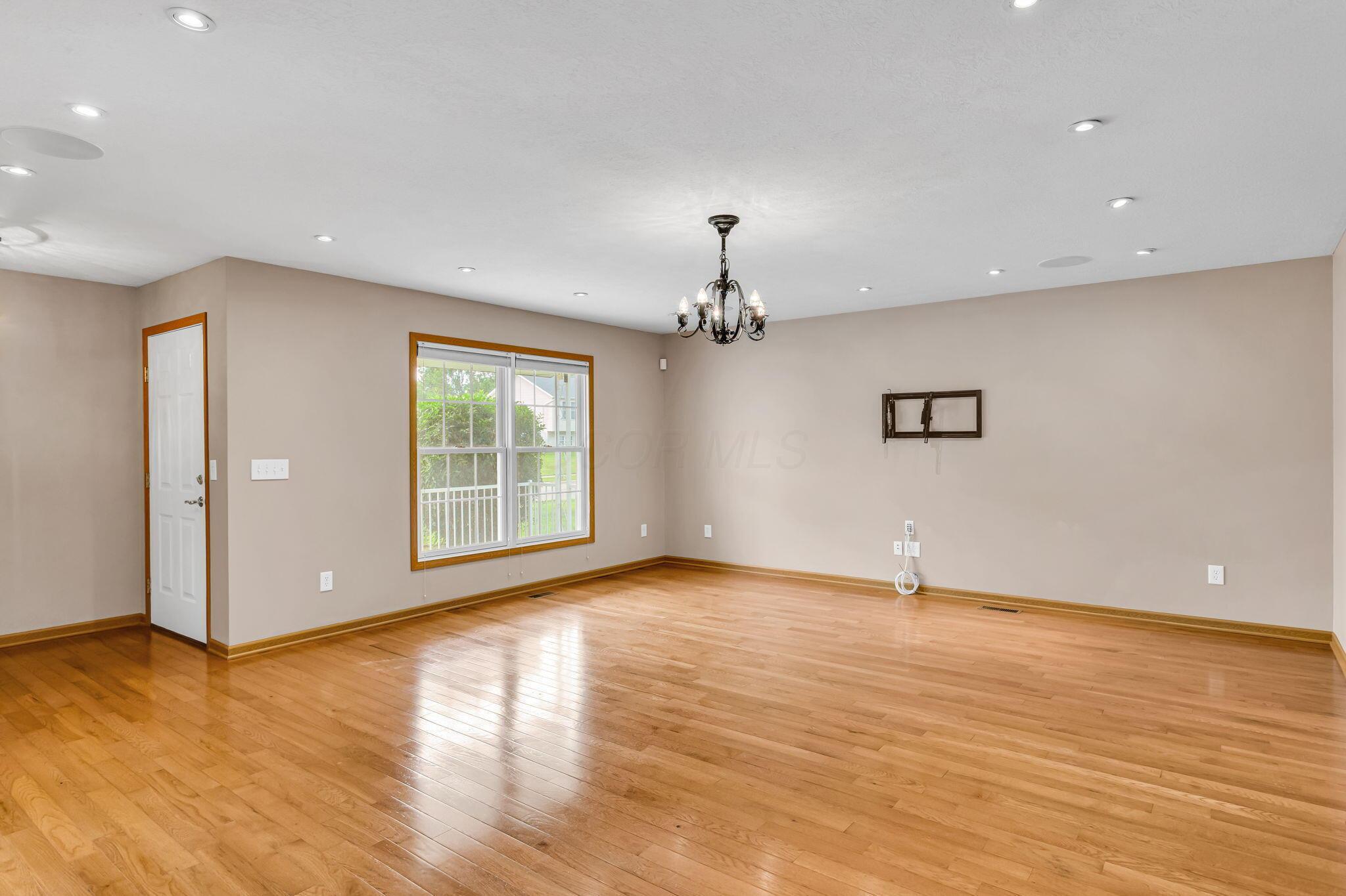 159 Hathaway Road West Jefferson, OH 43162 - Photo 13 of 51 25-web-or-mls-159HathawayRoad_Hommati102