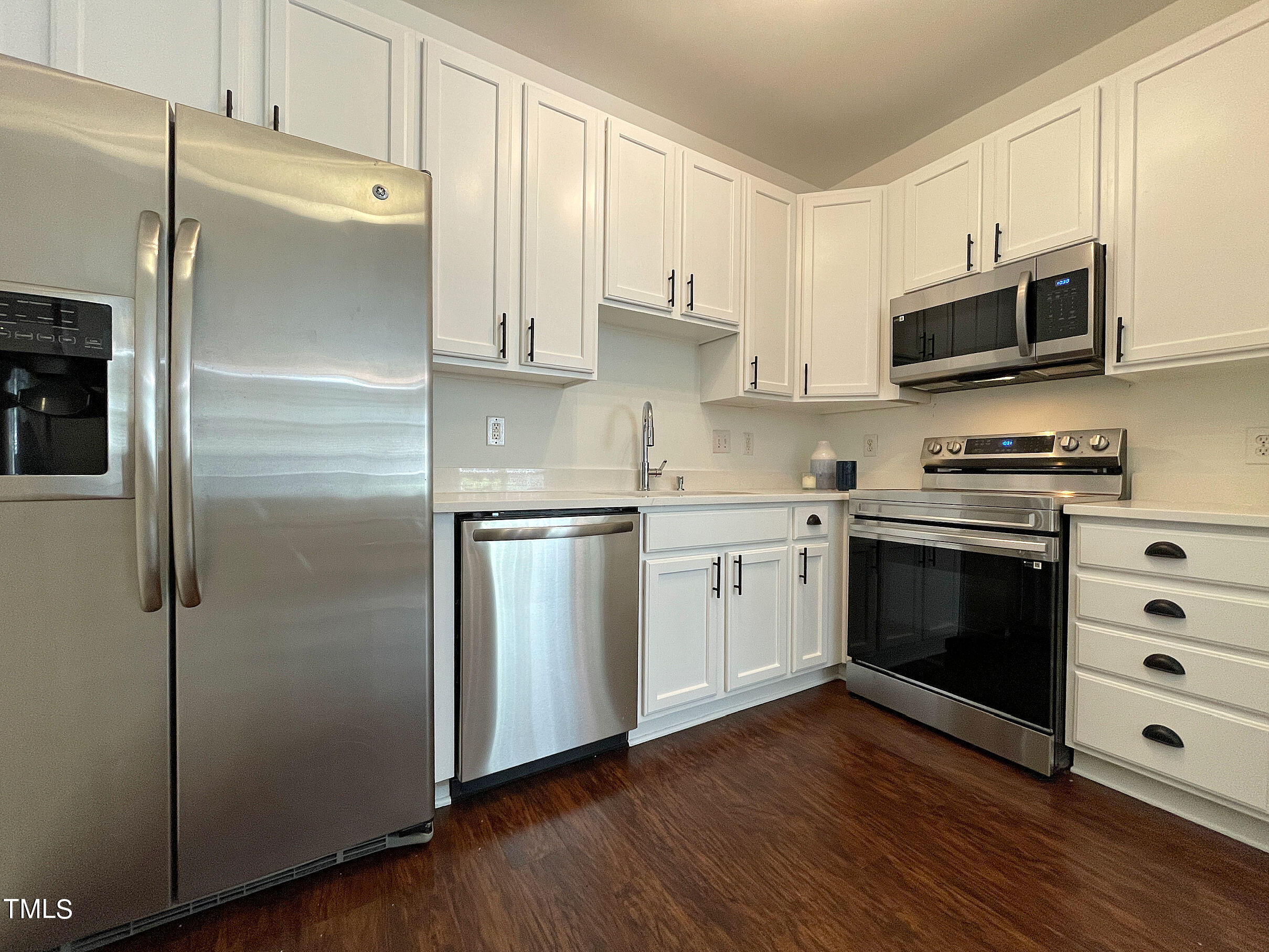 2210 Raven Road, Unit 109 Raleigh, NC 27614 - Photo 14 of 31 20240405_153140407_iOS
