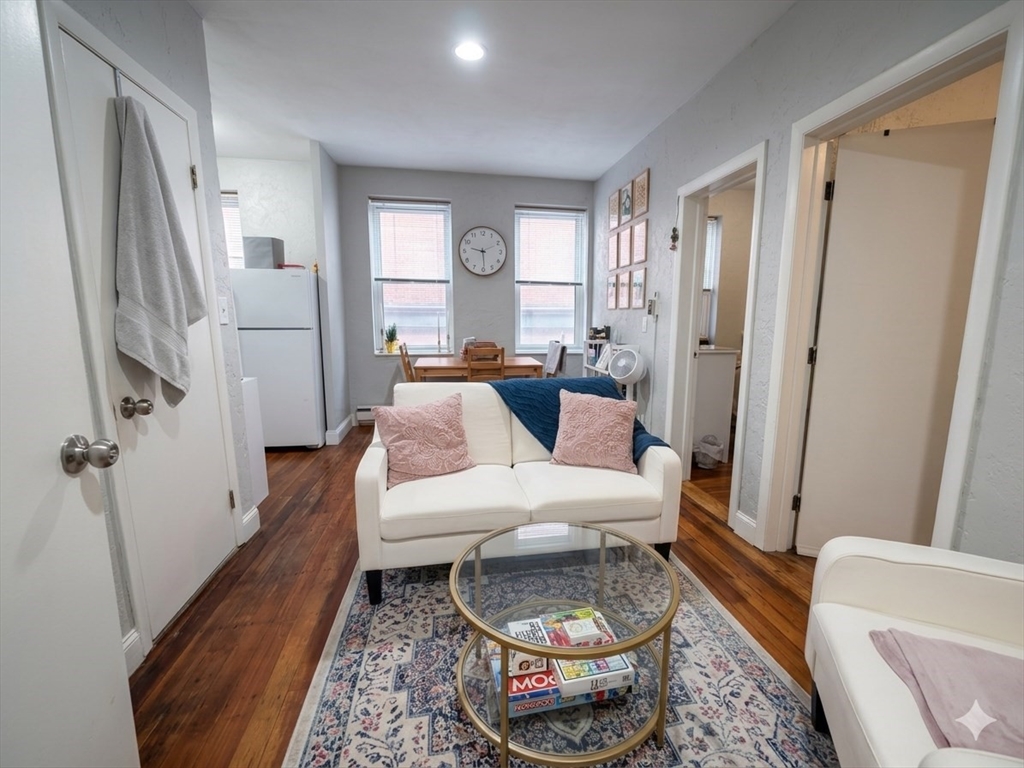 35 Charter Street, Unit 8 Boston, MA 02113 - Photo 1 of 7