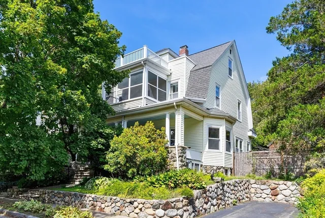 $1,430,000 | 7 Woodland Street, Arlington, MA 02476