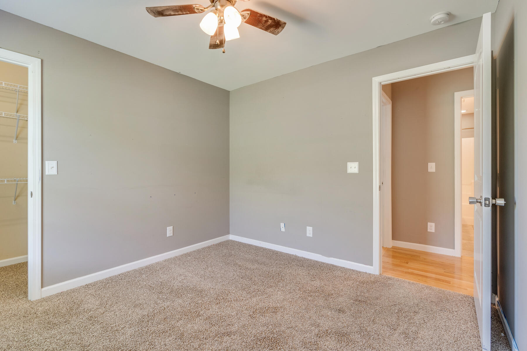 3105 Reservoir Road Kingsport, TN 37660 - Photo 14 of 22 018