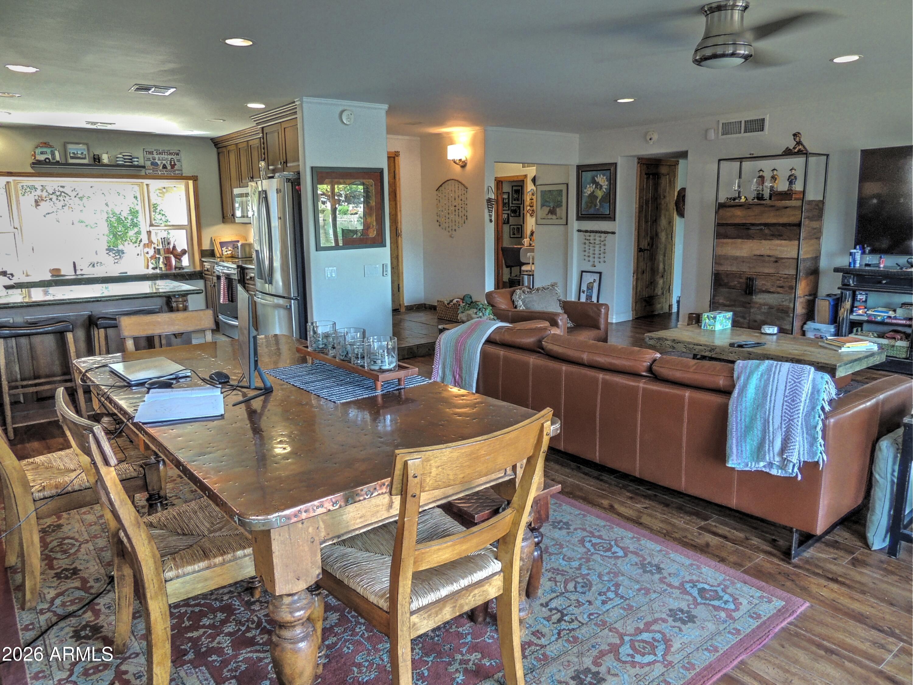 5604 South Rocky Point Road Tempe, AZ 85283 - Photo 10 of 31 10