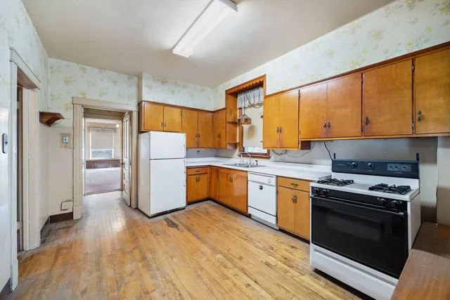 $850,000 | 2510 North Rockwell Street, Chicago, IL 60647